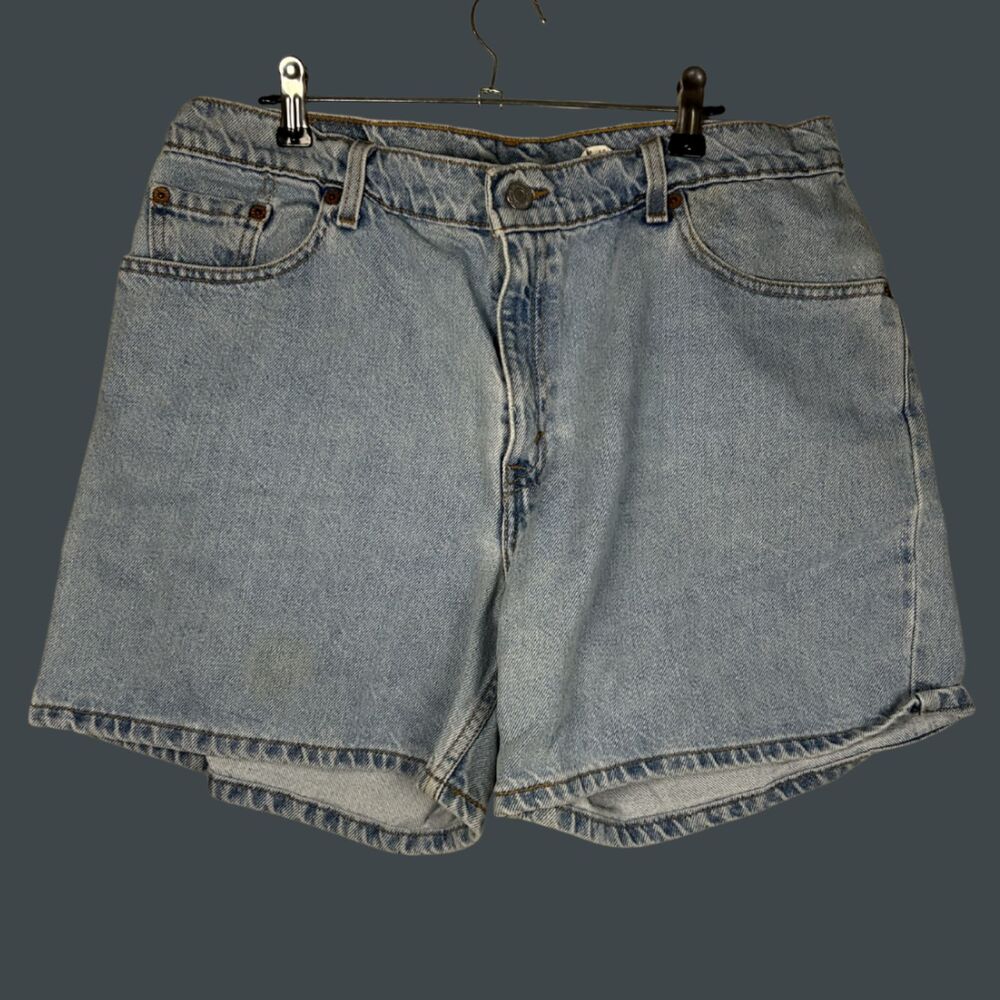 Vintage Y2K Levis Denim Shorts